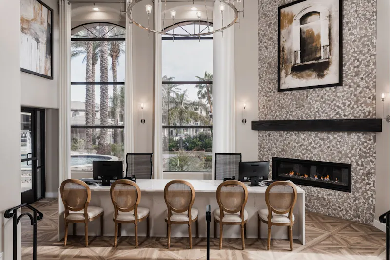 Welcome Leasing Lounge