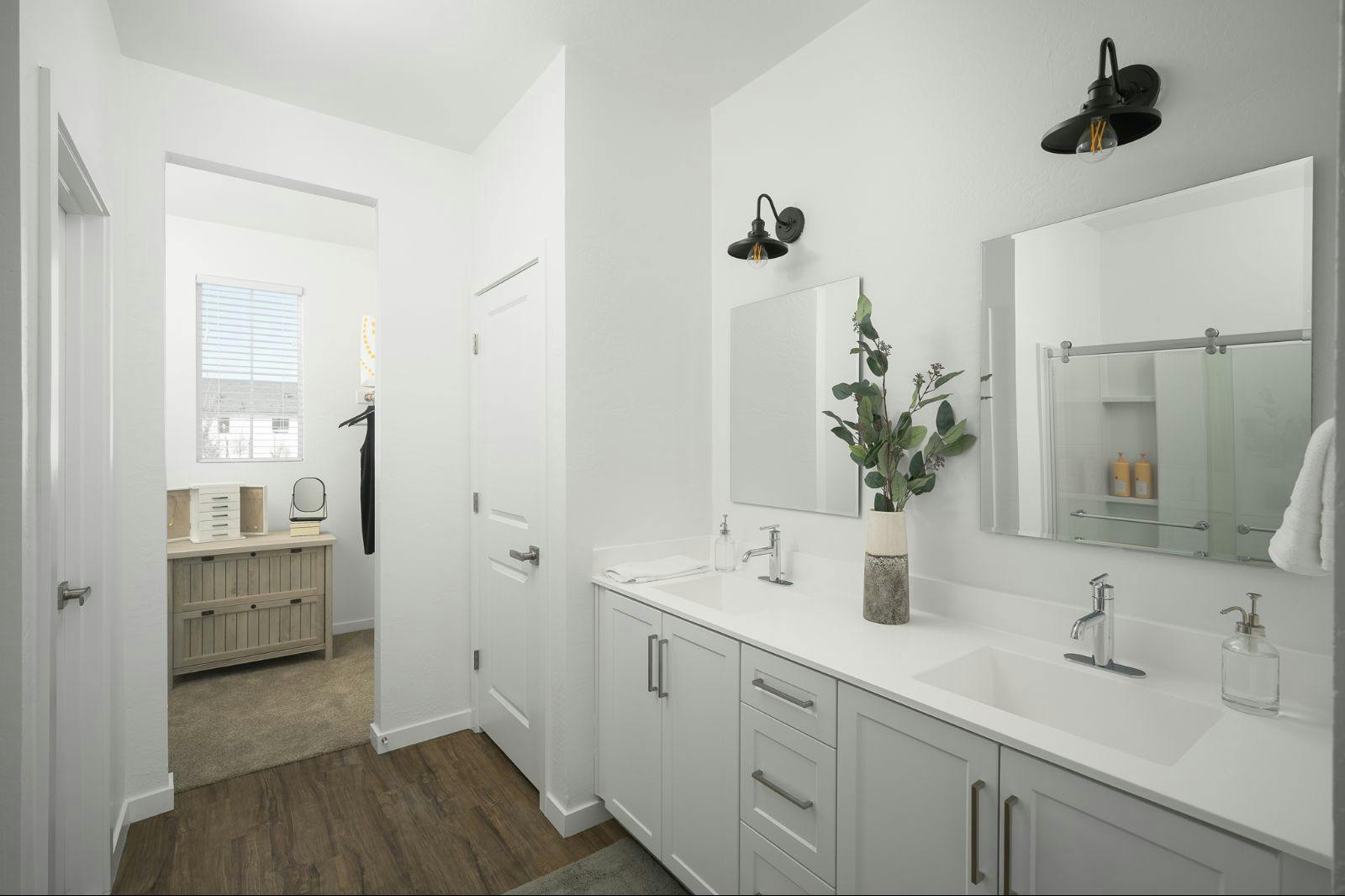 Dual Sinks