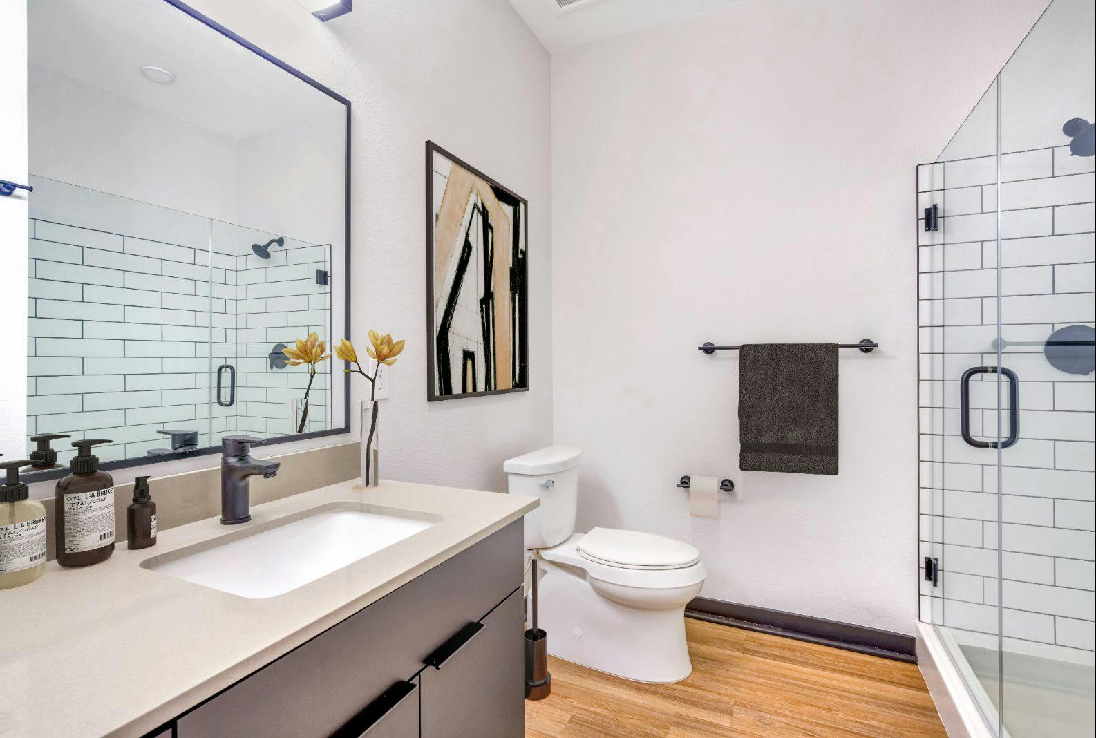 Spacious Bathroom
