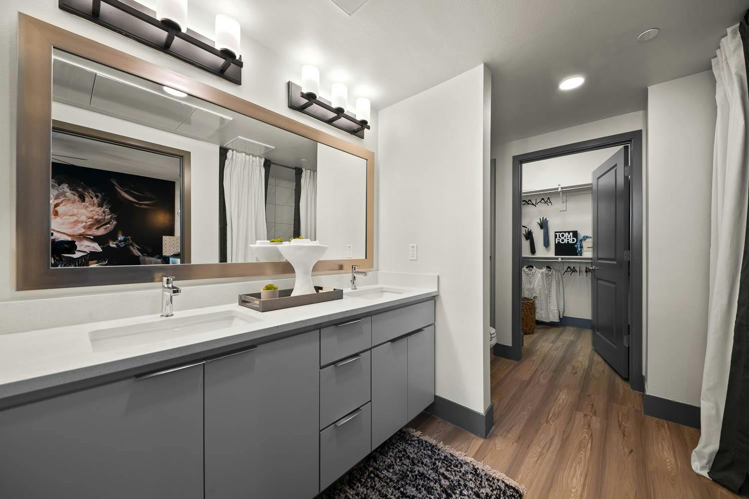 Luxurious Bathroom Finishes