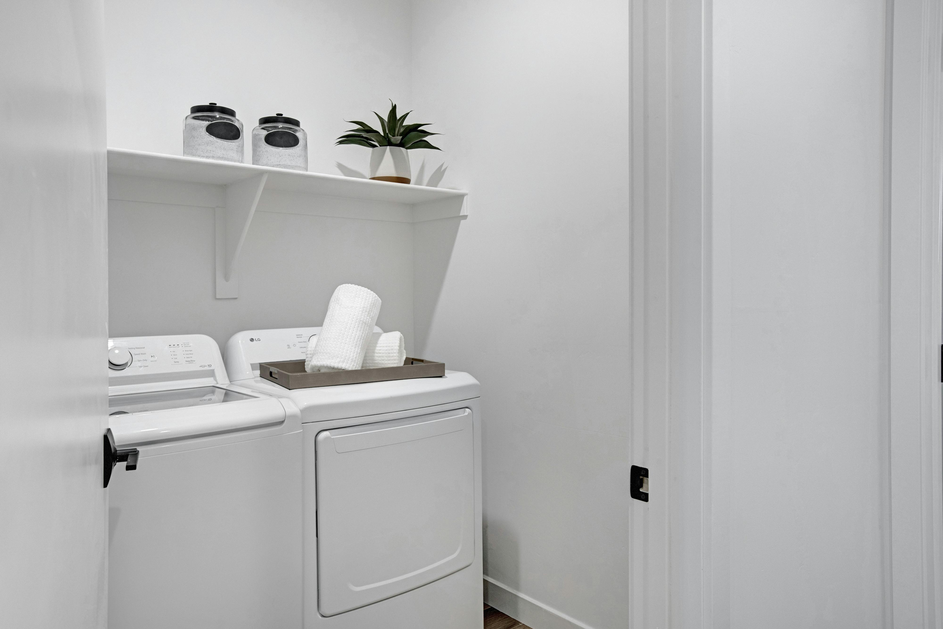 Full-Size Washer & Dryer