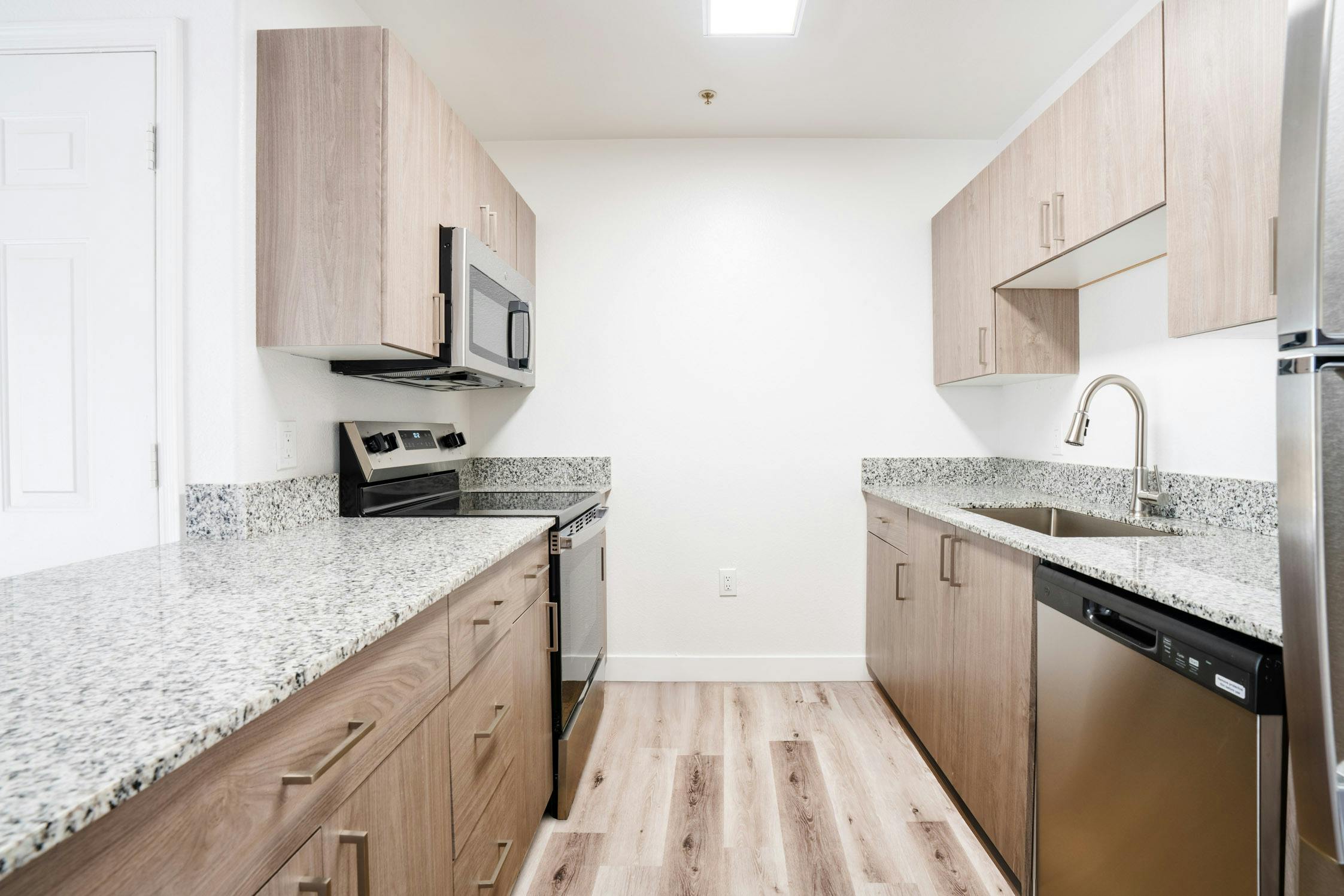 Kitchen with Breakfast Bar