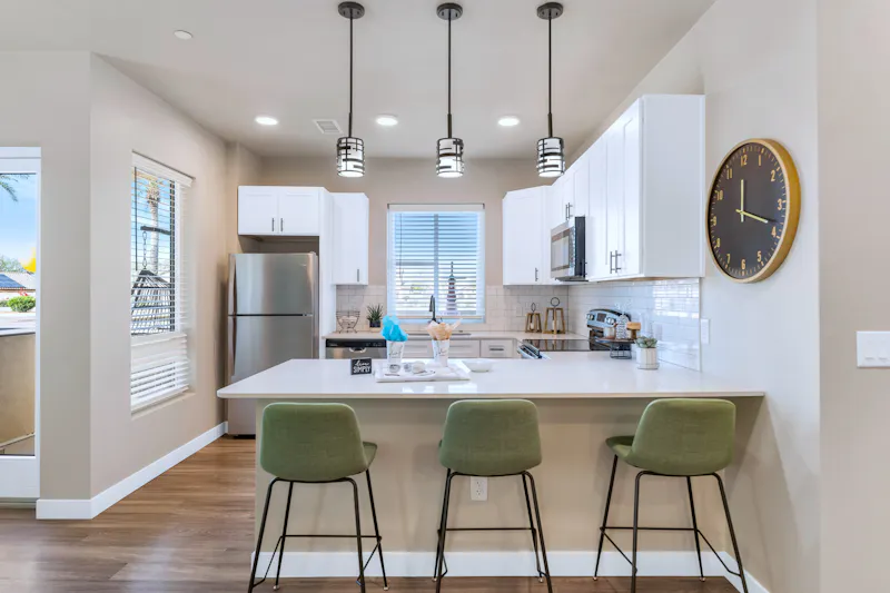 Kitchen Breakfast Bar