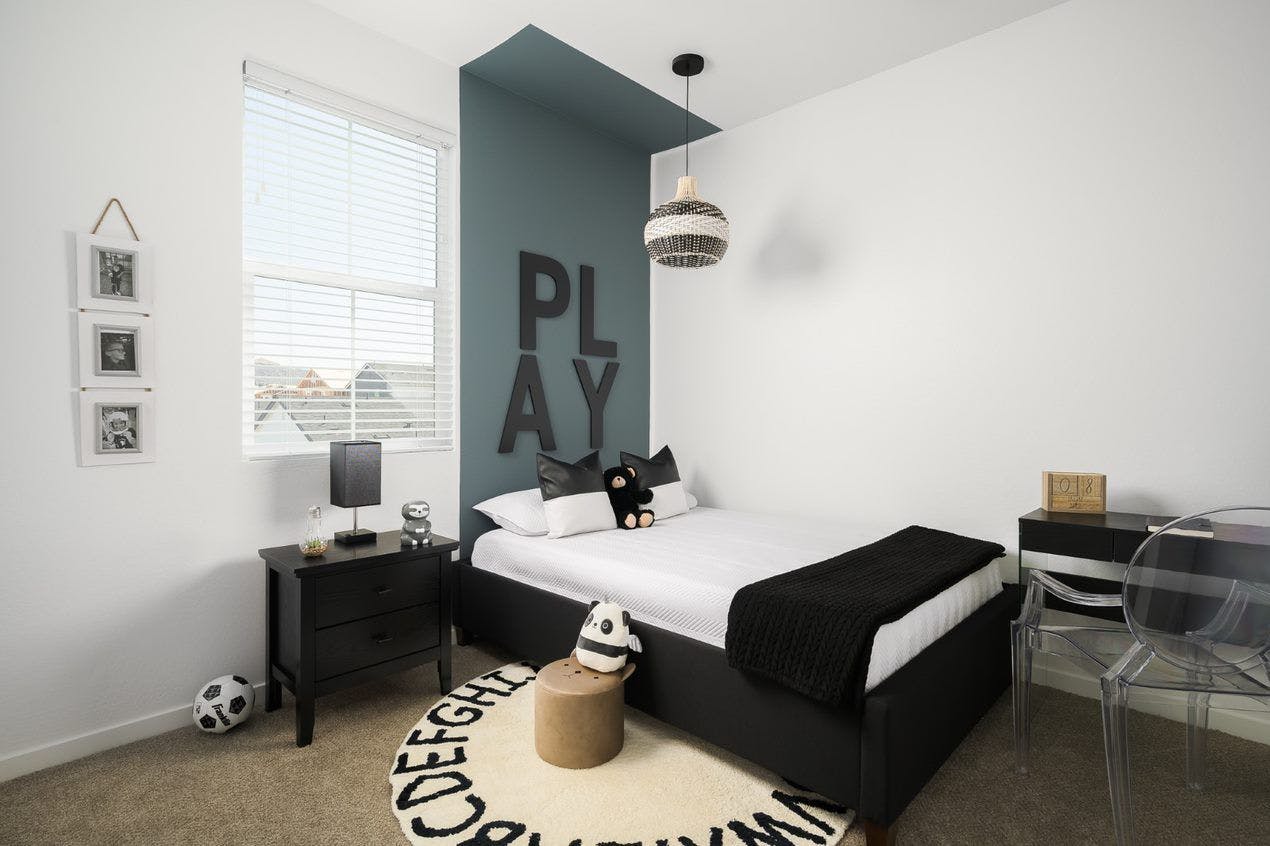 Bedroom with Closet