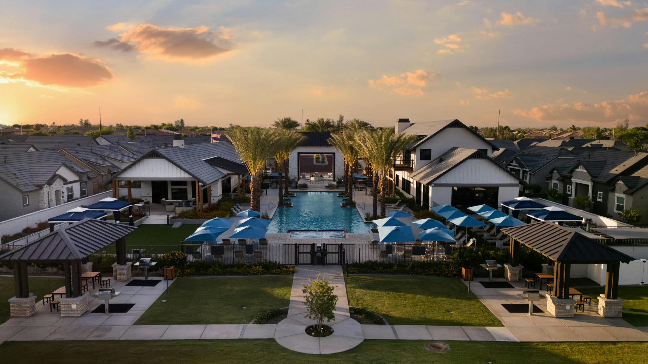 Luxury Community Pool with Lounge Seating 
