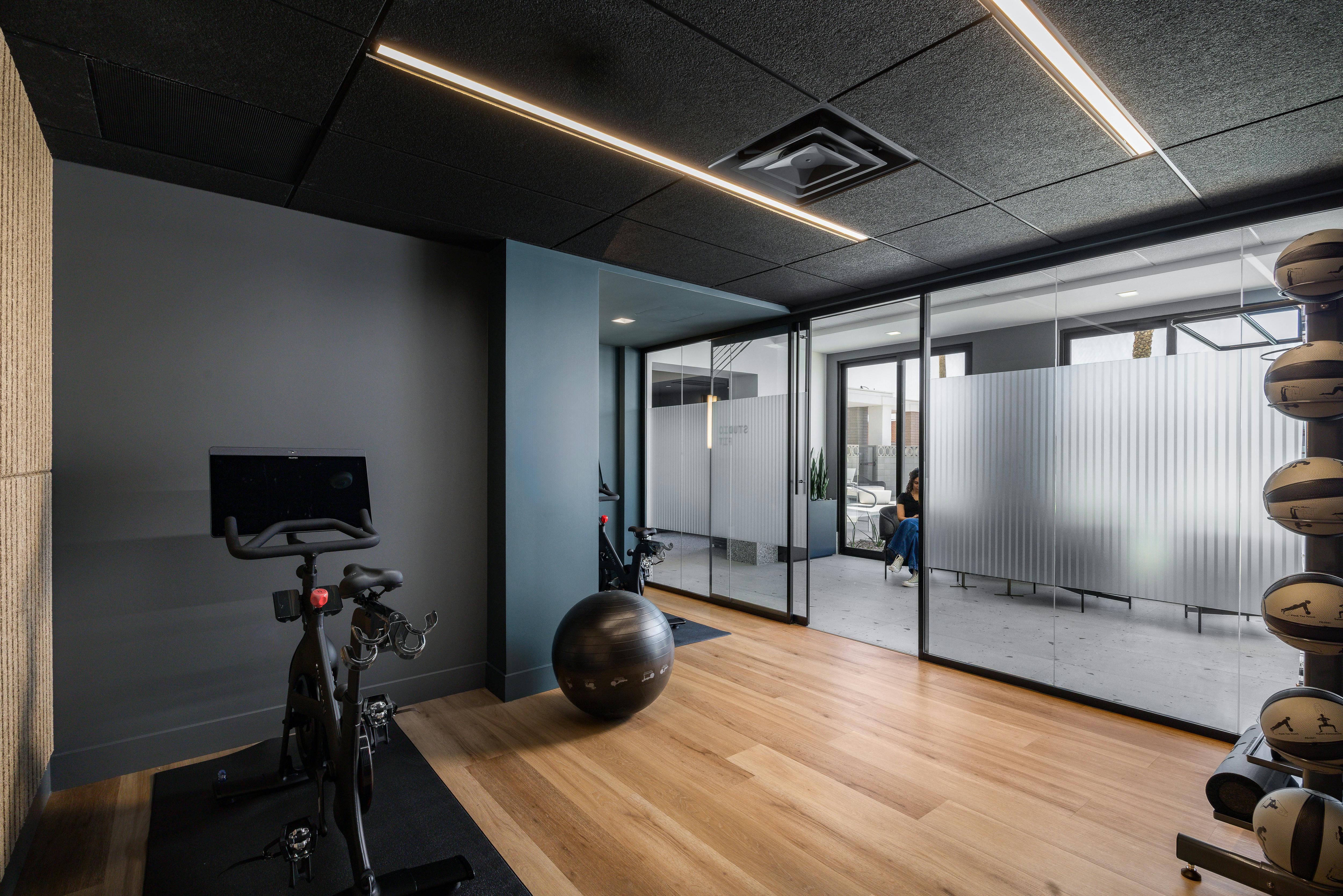 24/7 Fitness