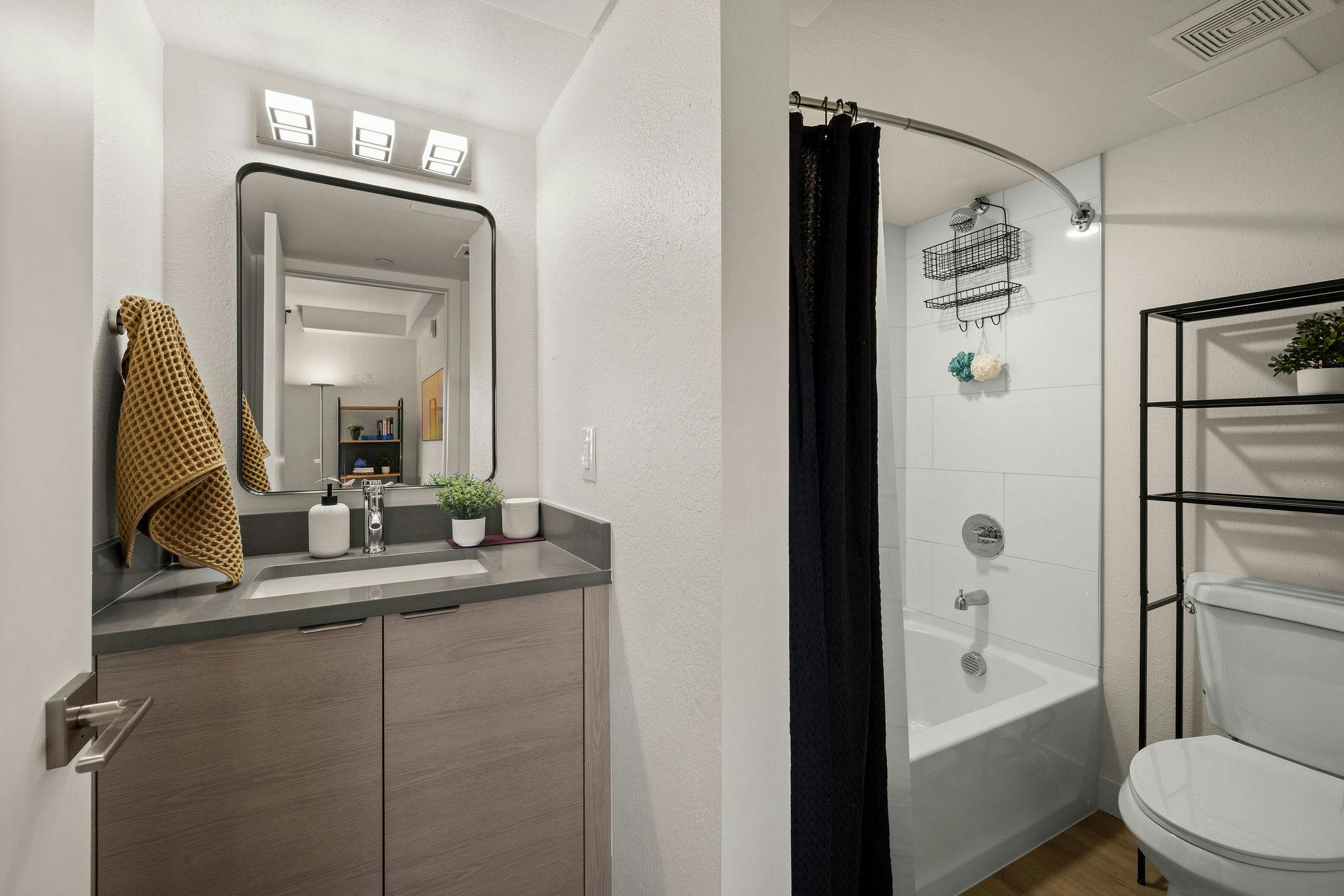 Clean, Stylish Bathroom Space