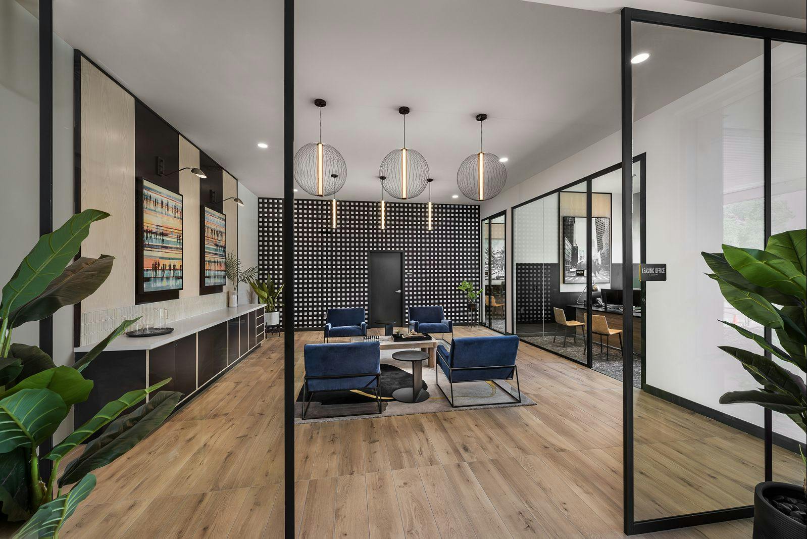 Inviting Leasing Office