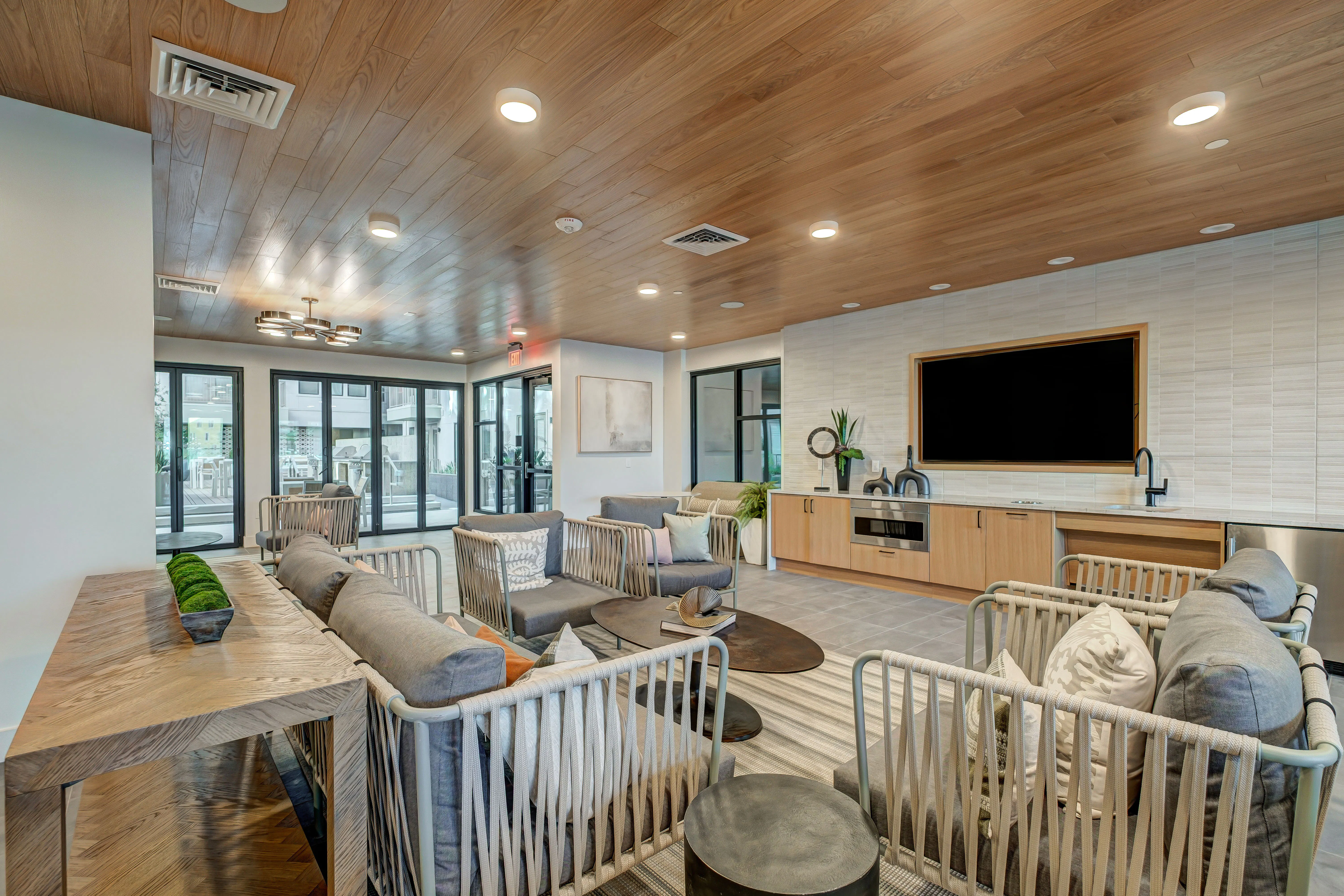 Luxury Resident Lounge