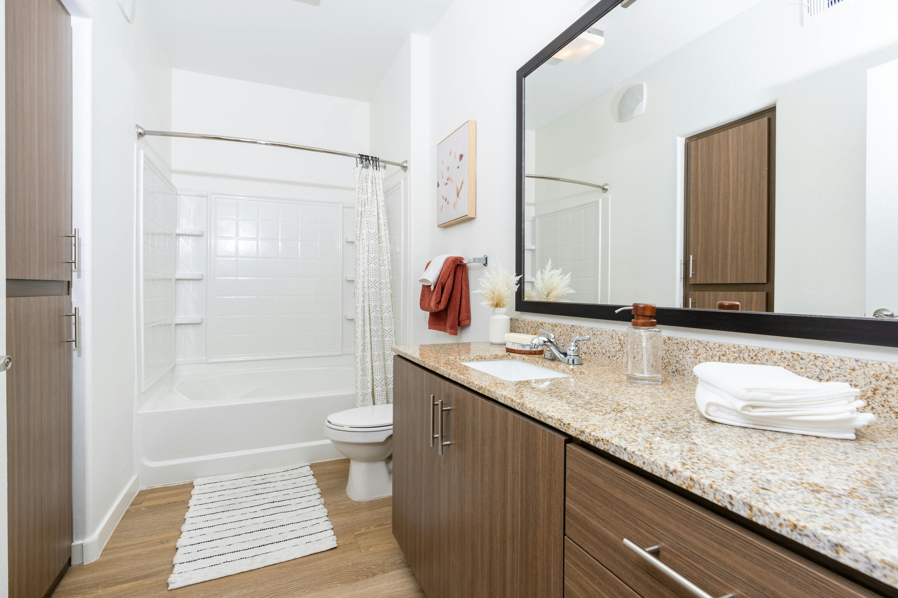 Luxe Bathroom Finishes