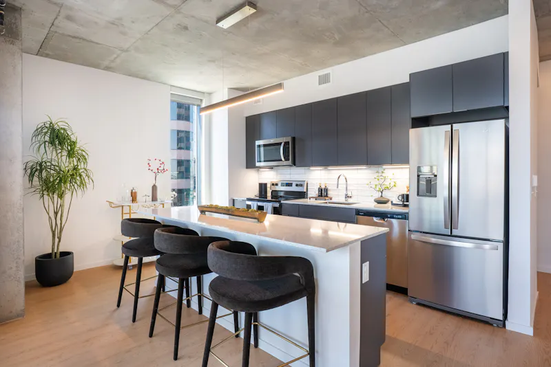 Glazed Tile Kitchen Backsplash