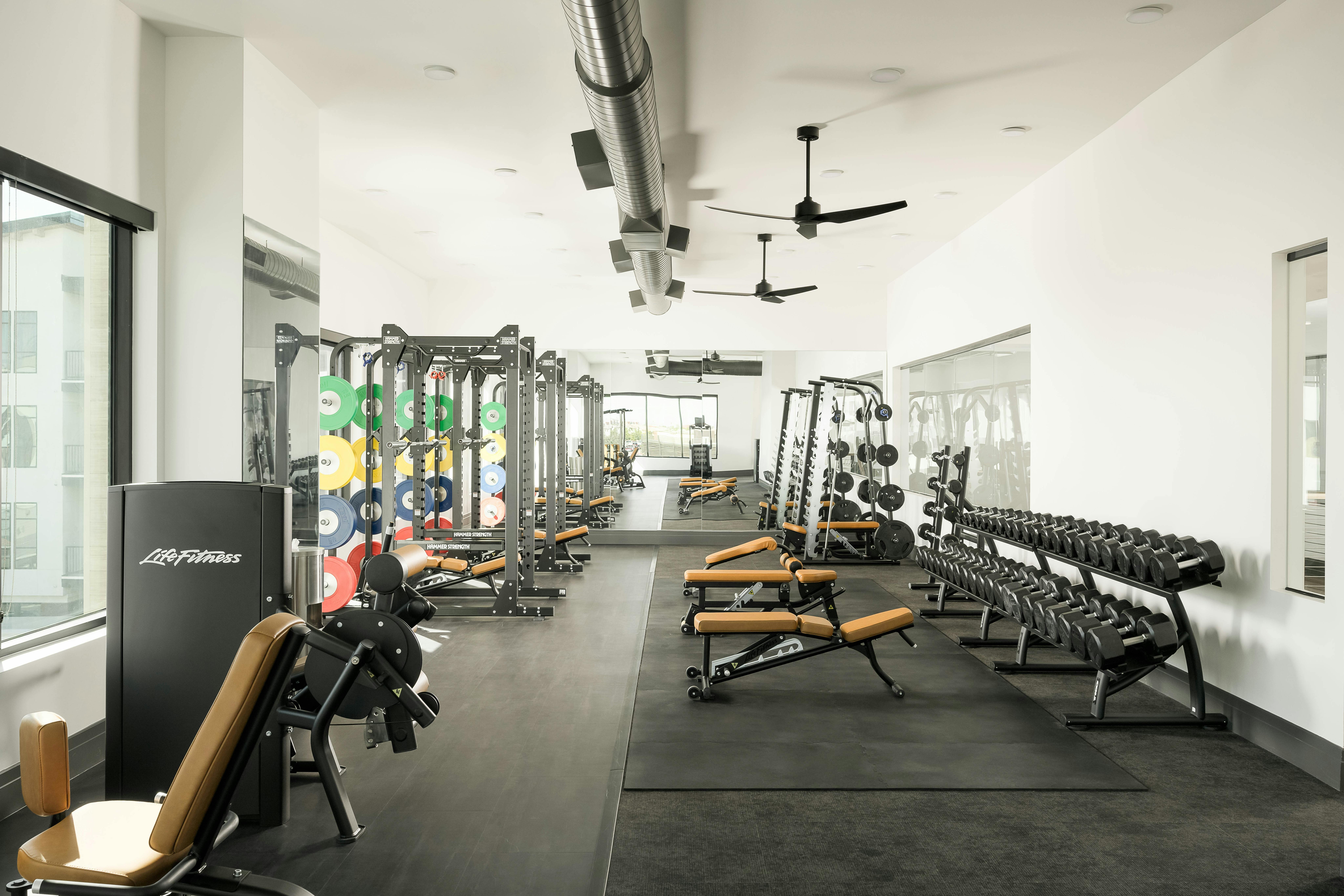 24/7 Fitness Center