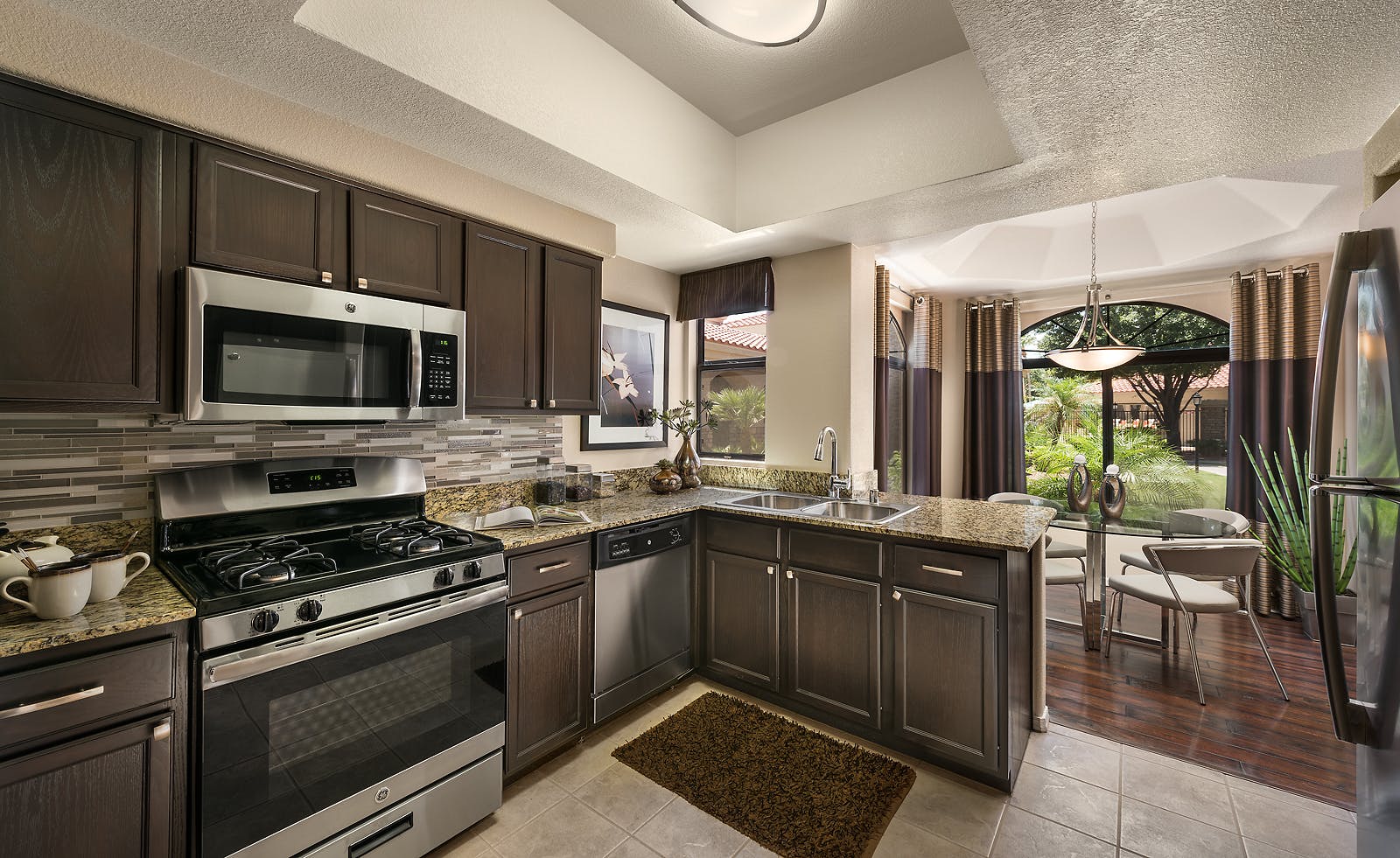 Spacious, Modern Apartments