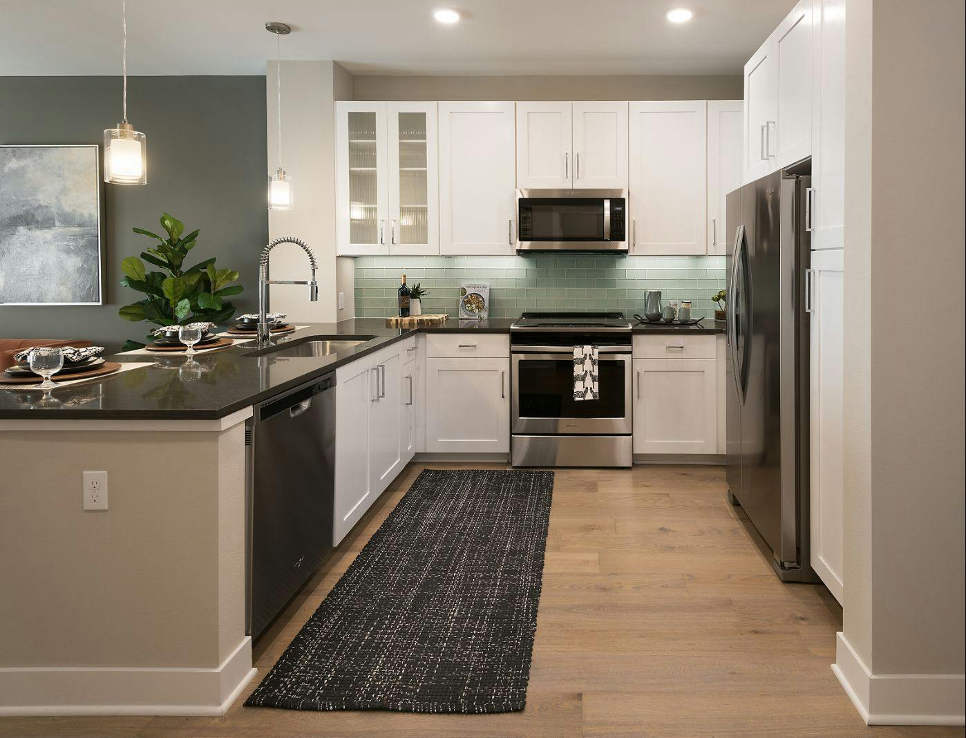 Gourmet, Modern Kitchens