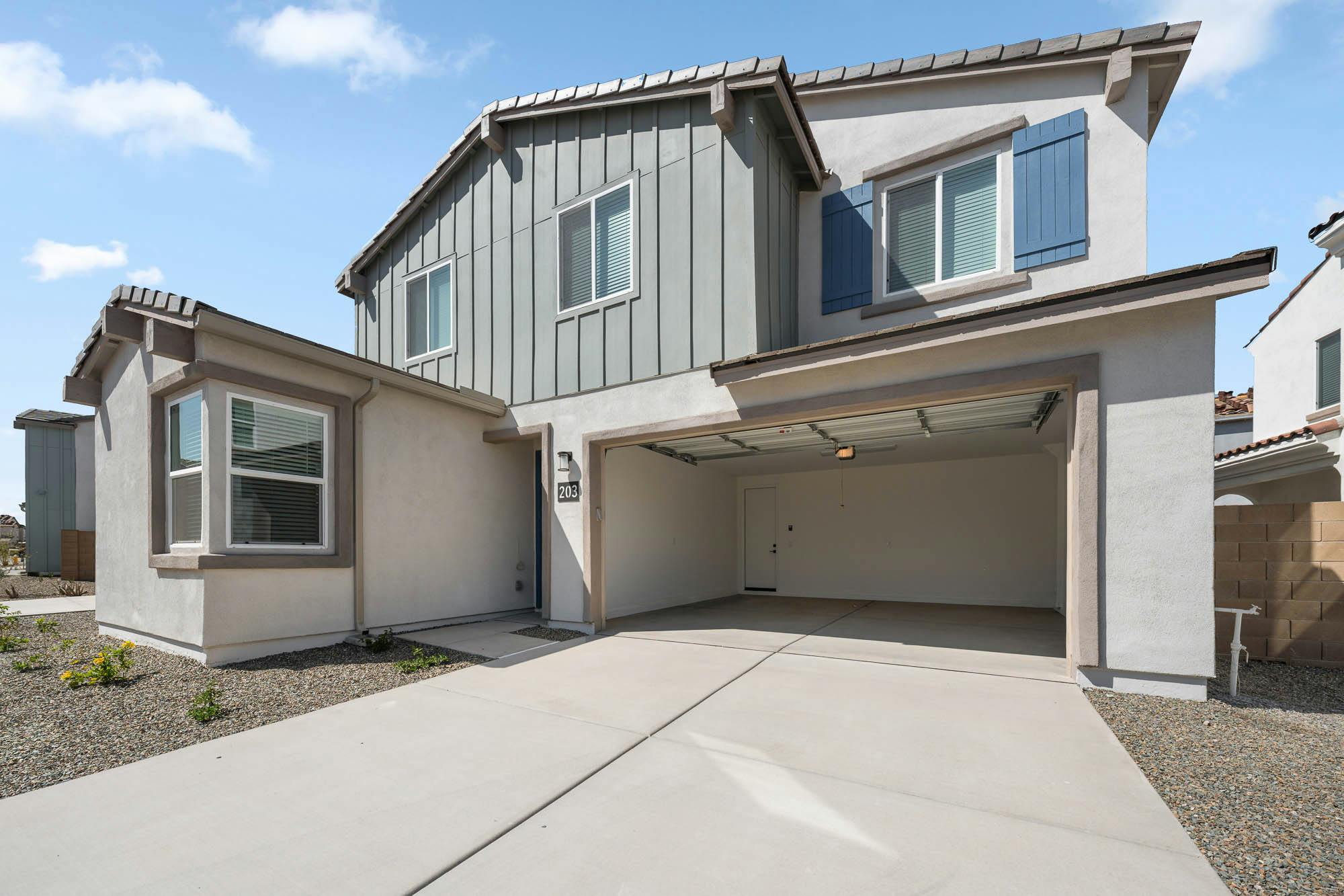 Attached Garage