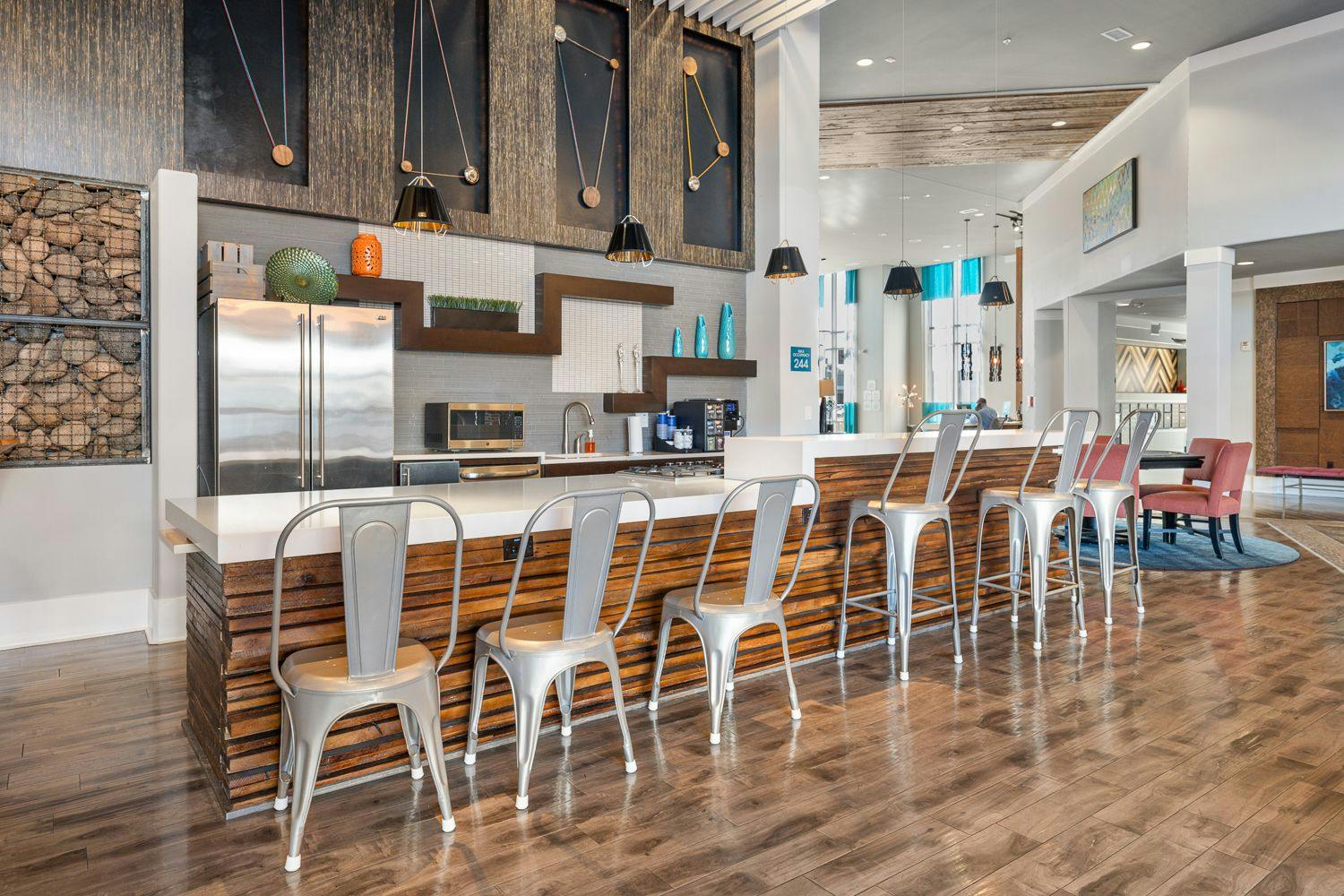 Community Kitchen with Ample Seating
