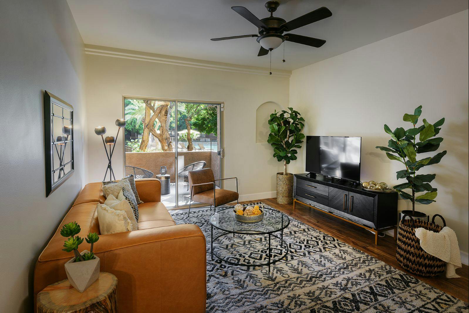 Spacious & Modern Interiors