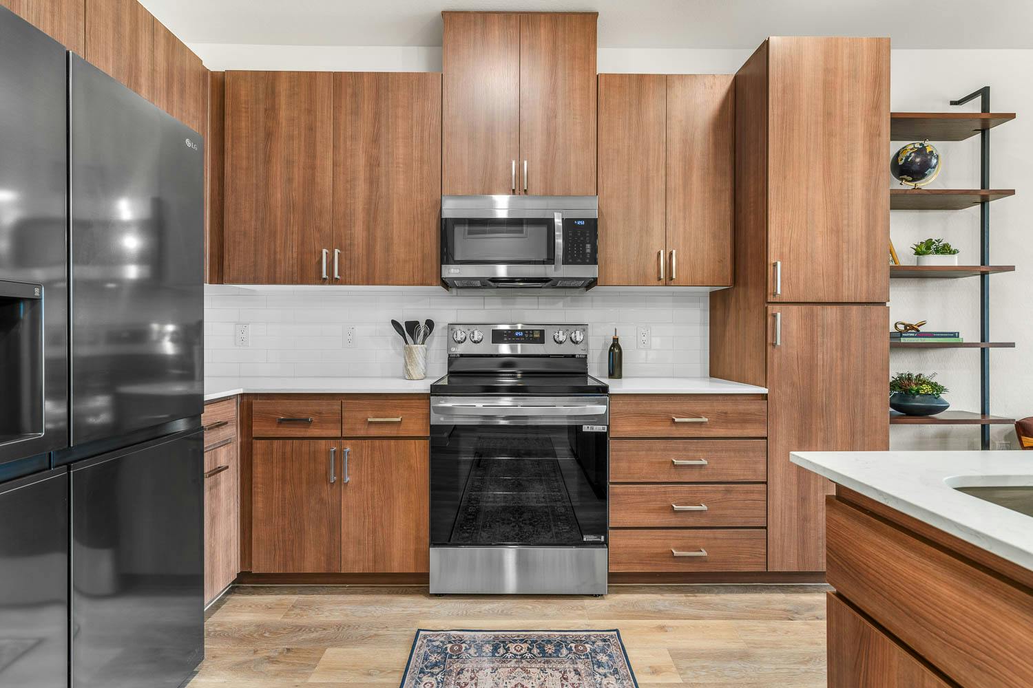 Modern Kitchen Features